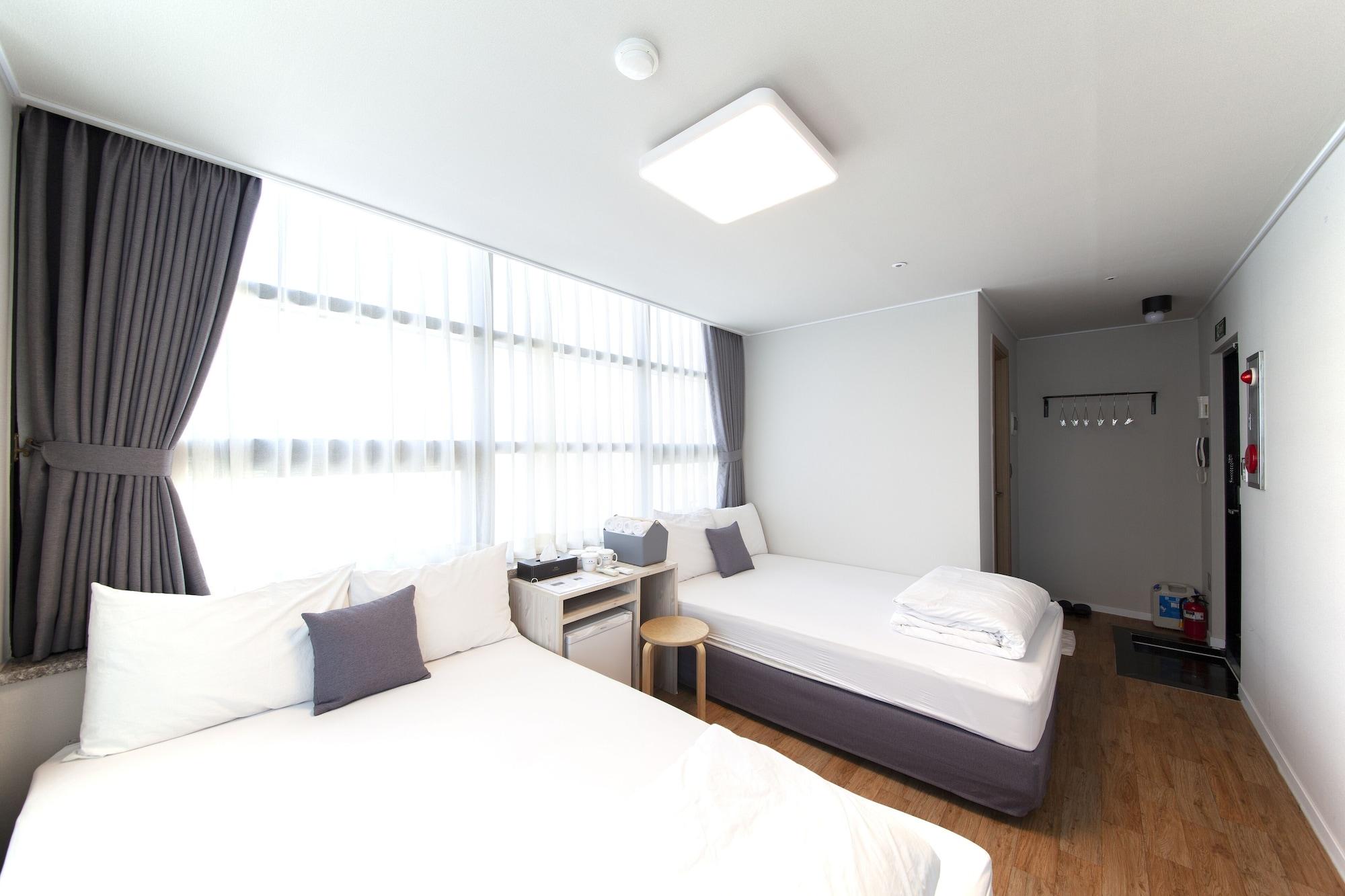 K-Grand Hostel Dongdaemun Seoul Exterior photo